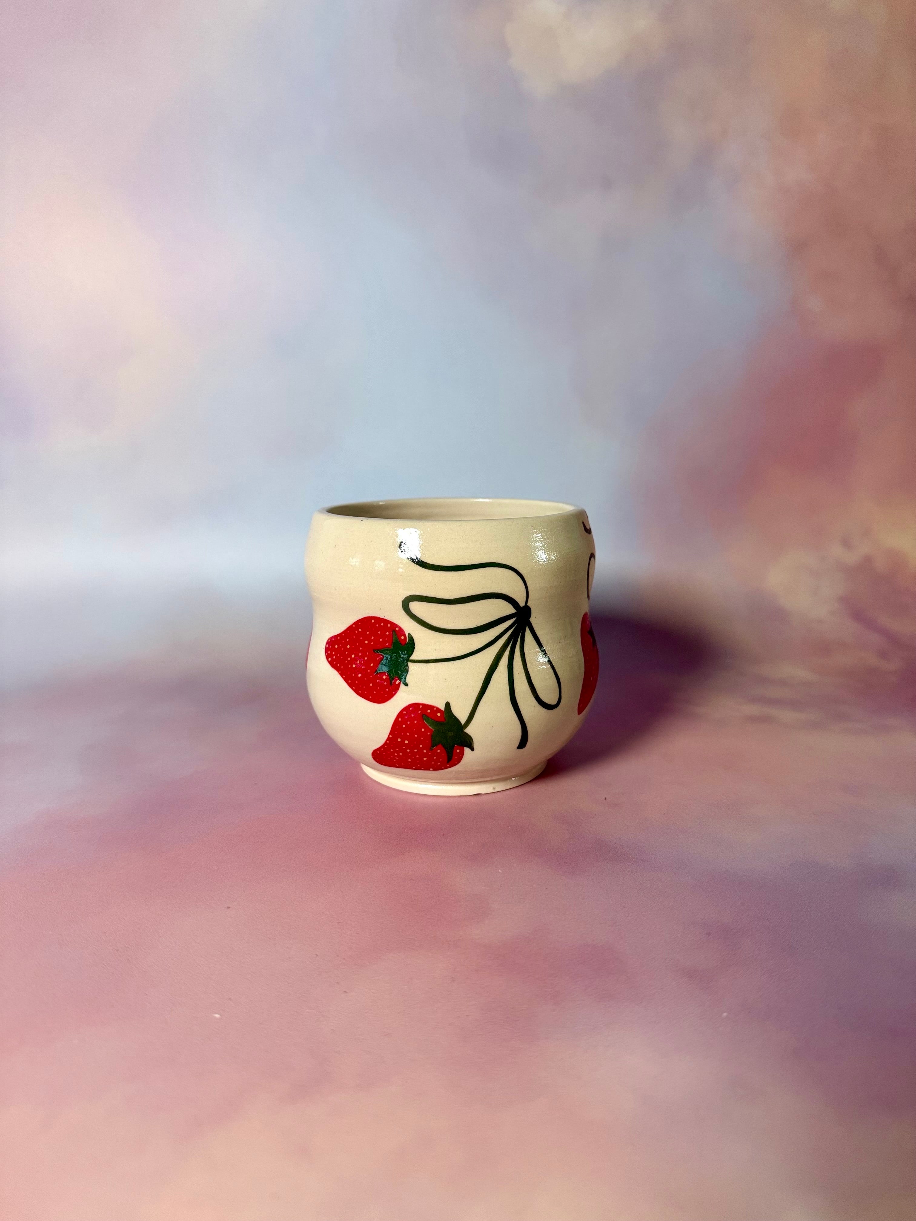 Strawberries & Bows Cup